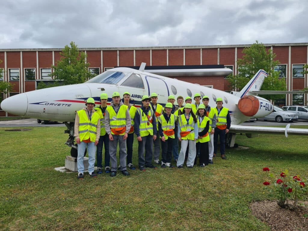 Brevet d'initiation à l'Aéronautique 4 500840224 1221107463358883 3731157729448040186 n