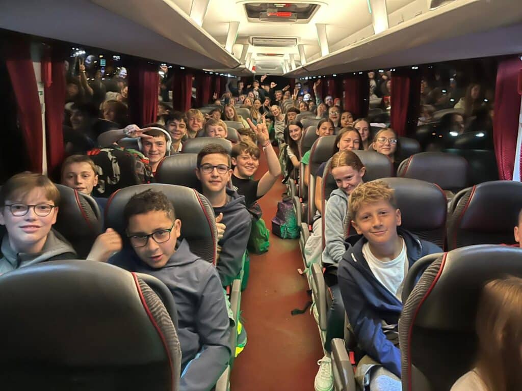 VOYAGES SCOLAIRE COLLÈGE 14 506848134 1236469748489321 6509370684226613880 n