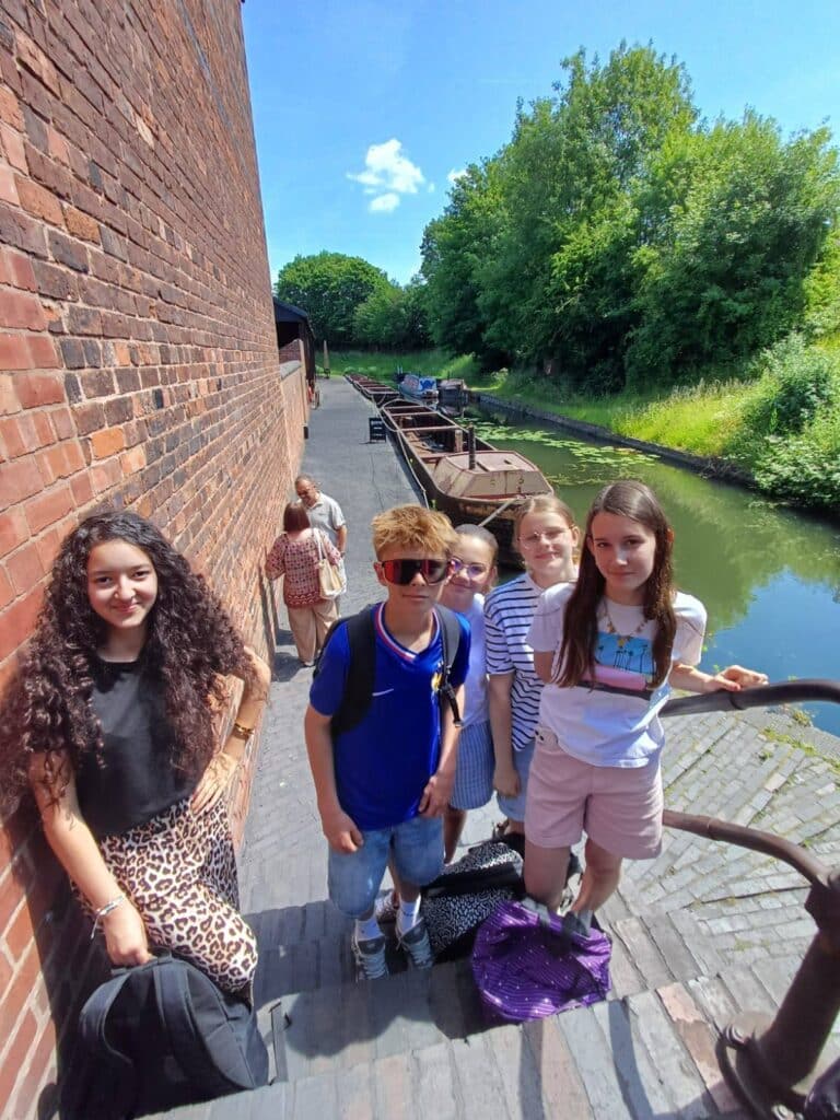 VOYAGES SCOLAIRE COLLÈGE 15 508190690 1238635211606108 527015372499822210 n