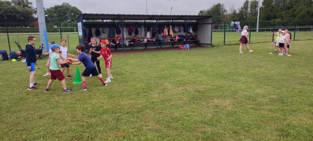Journée sportive de l'école 7 512703435 1246153500854279 7425360511102760378 n