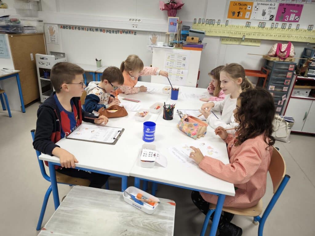 Parrains CM1/CM2 et filleuls MS/GS 36 562369927 1342175337918761 4945532720023611365 n 2