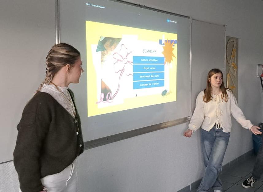 SEMAINE DE L'ORIENTATION / FORUM DES MÉTIERS AU LYCÉE 33 2nde2