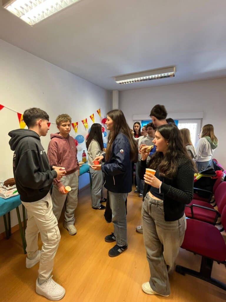 653706376 1475346214601672 2245897310512703258 n