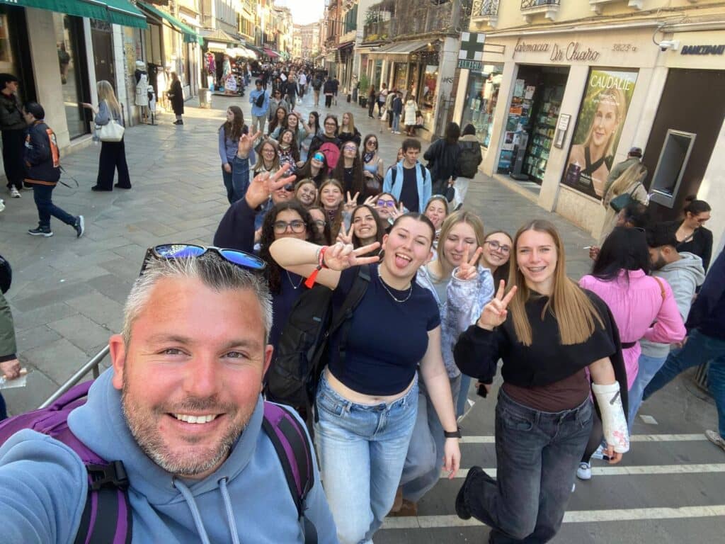 654301970 1482344767235150 8226587247330622948 n