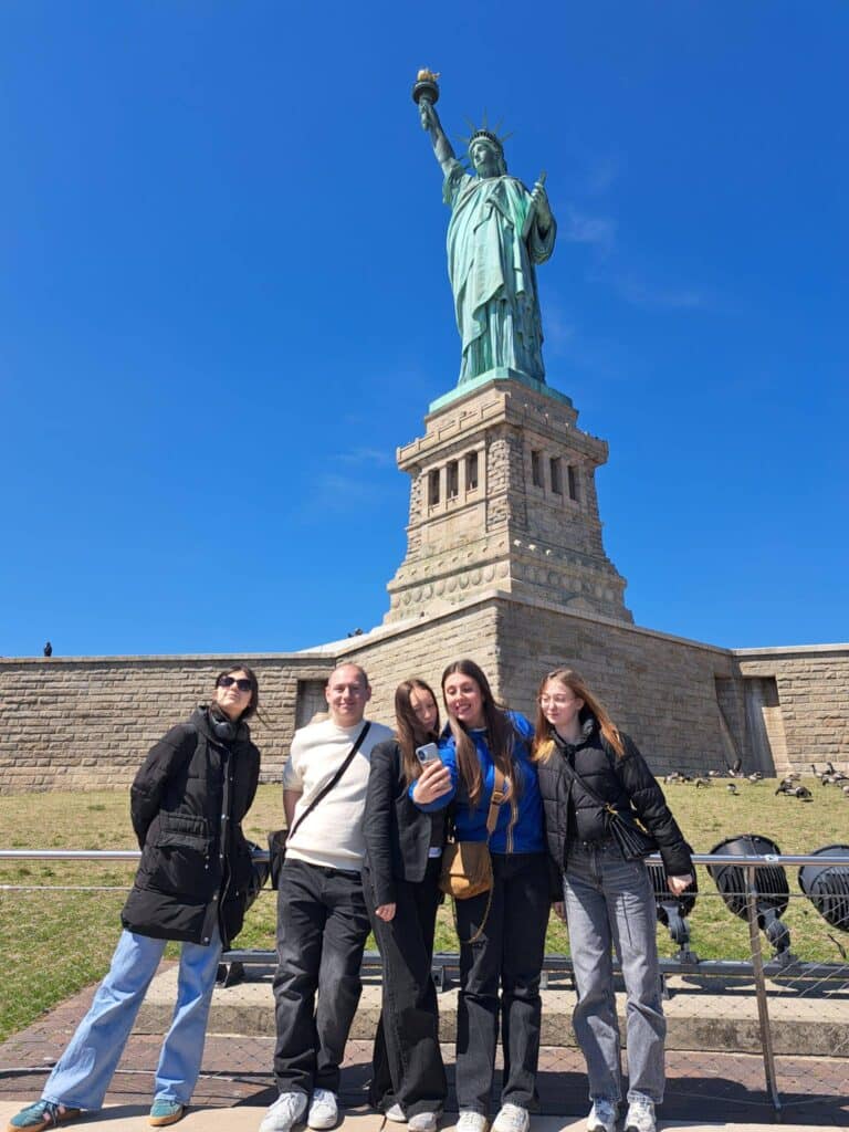 668626101 1498080925661534 8209159281483366443 n