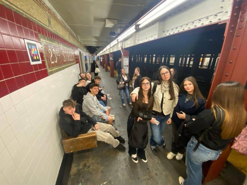 671182380 1499833552152938 6622891300980038151 n